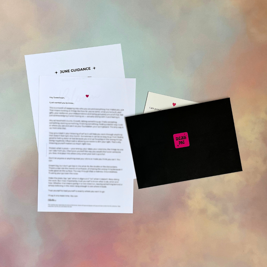The Sweethearts Club – Monthly Mailing Box