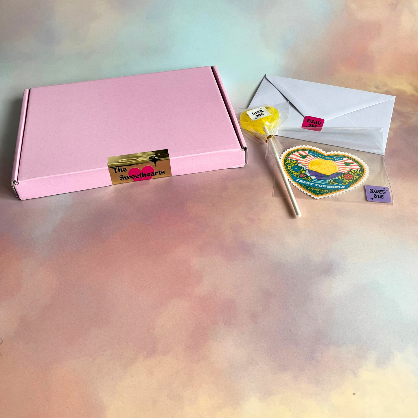 The Sweethearts Club – Monthly Mailing Box