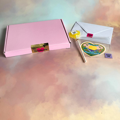 The Sweethearts Club – Monthly Mailing Box